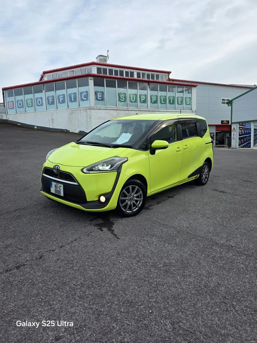 2016 Toyota Sienta - Image 1