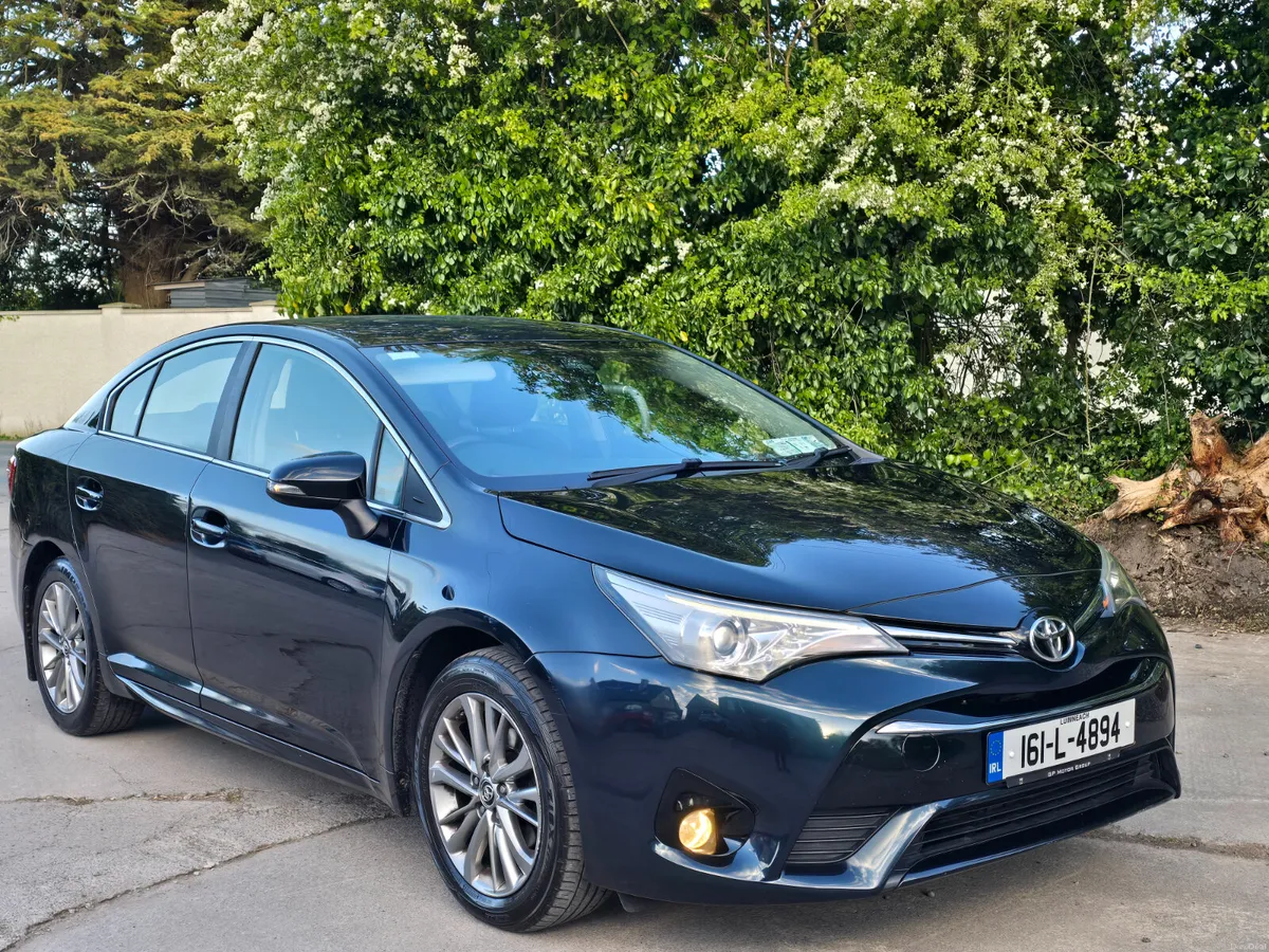 Toyota Avensis 2016 diesel low miles €6990 - Image 2