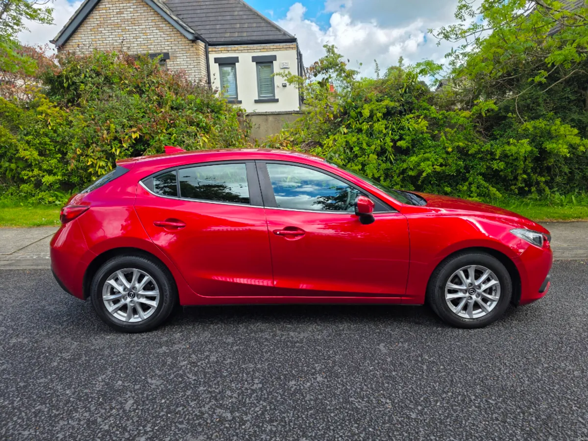 Mazda Mazda3 1.6D 1.5 (100PS) Executive IP - Image 2