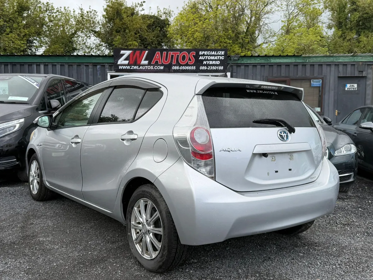 13 TOYOTA AQUA 1.5 HYBRID - Image 6