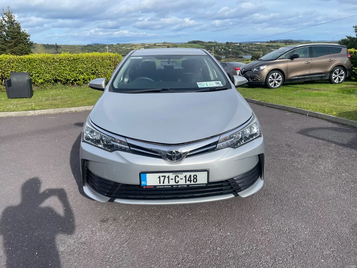 Toyota Corolla 2017 low kms - Image 2