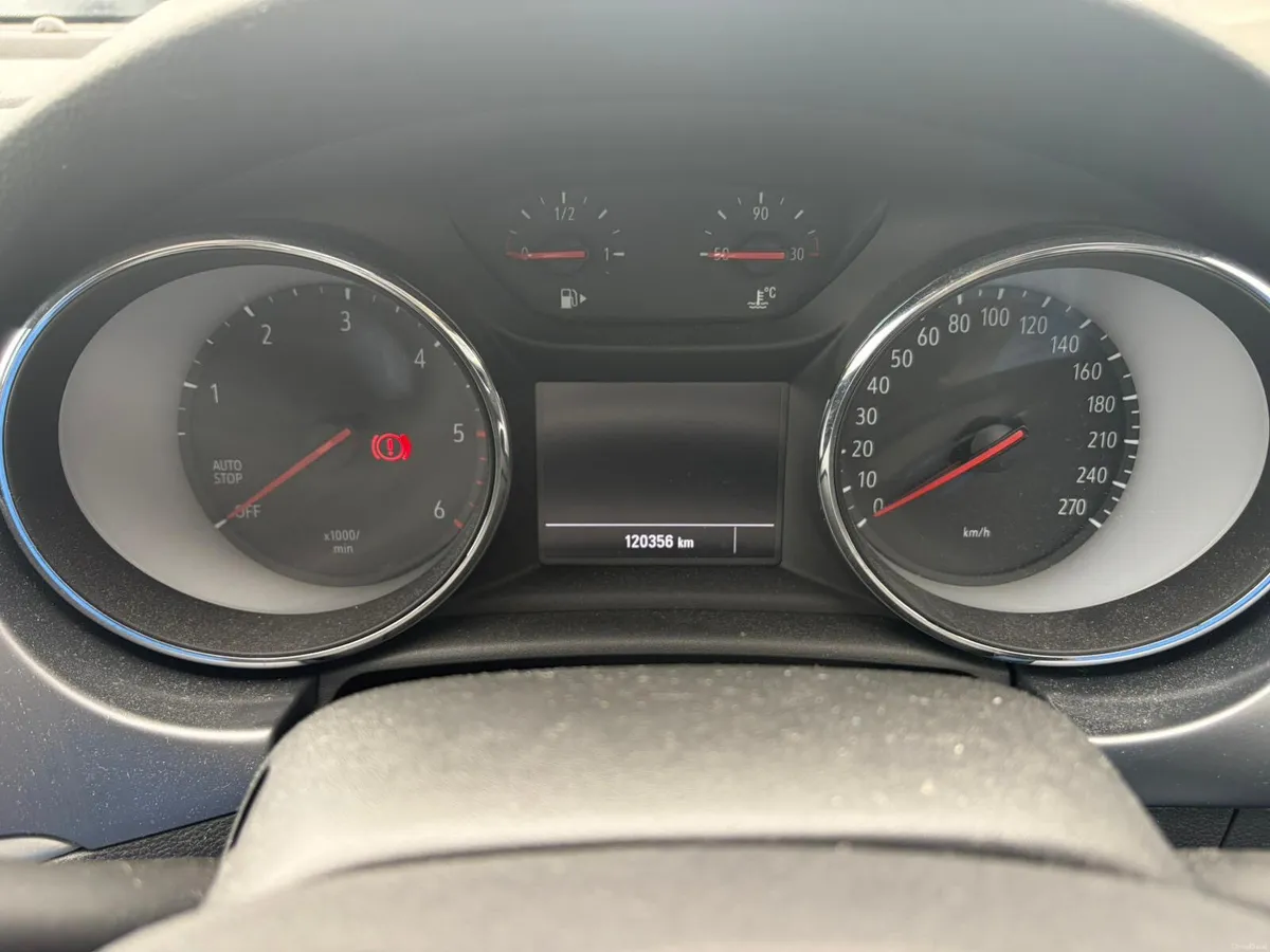 Opel Astra 2019 - Image 4