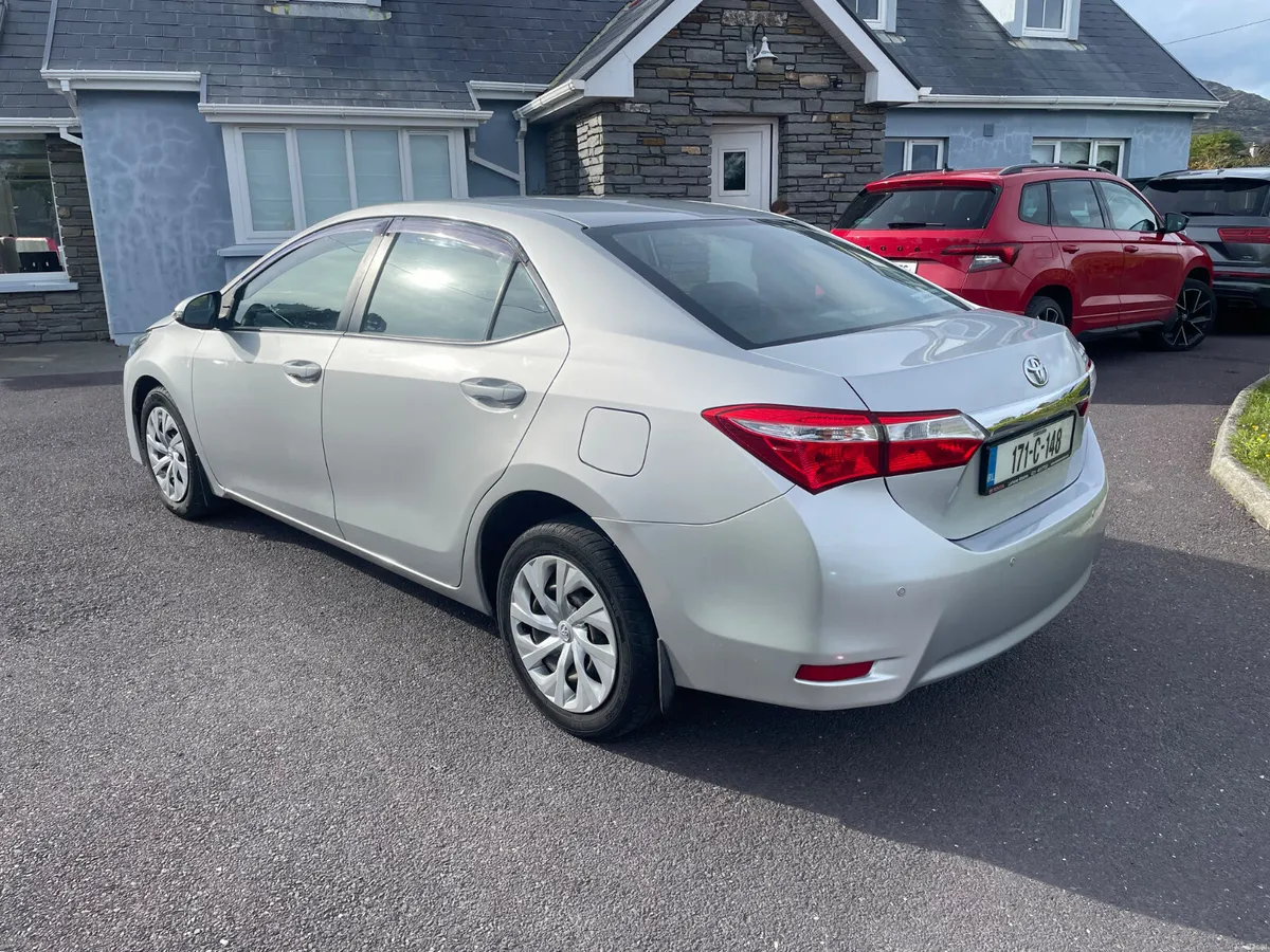 Toyota Corolla 2017 low kms - Image 4