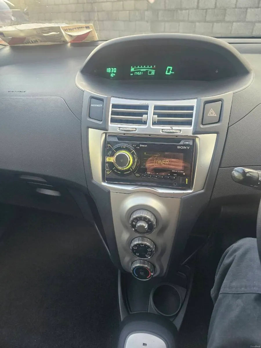 Toyota Yaris - Image 4