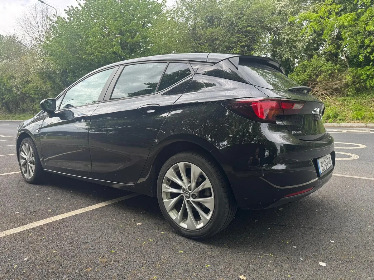 Opel Astra CE 1.6 diesel manual - Image 3