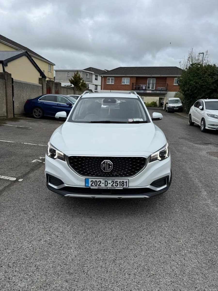 MG ZS EV Exclusive Top Spec! - Image 2