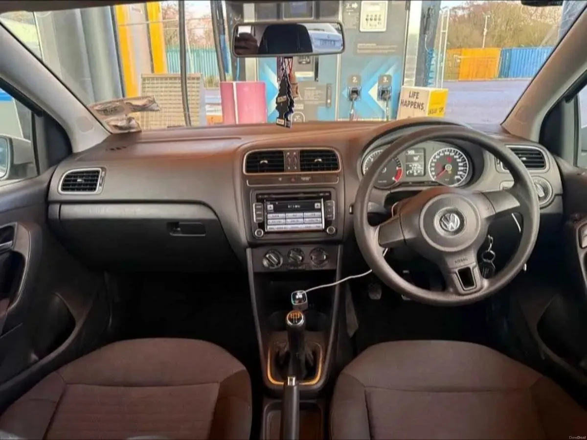 Volkswagon Polo 2010 1.6 TDI - Image 3