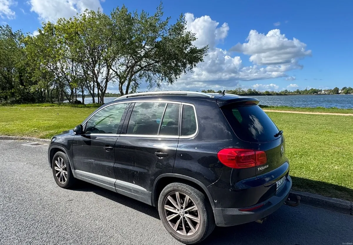 Volkswagen Tiguan 2012 - Image 4