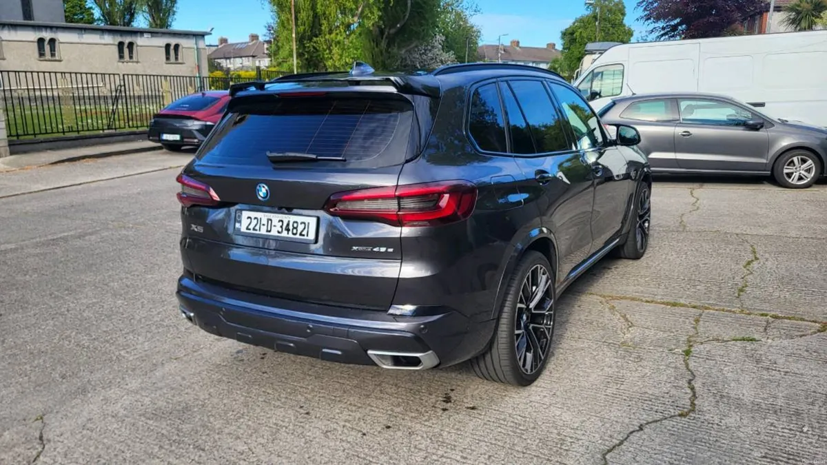 2022 BMW X5 3.0 45e X-Drive Plug In Hybrid - Image 4