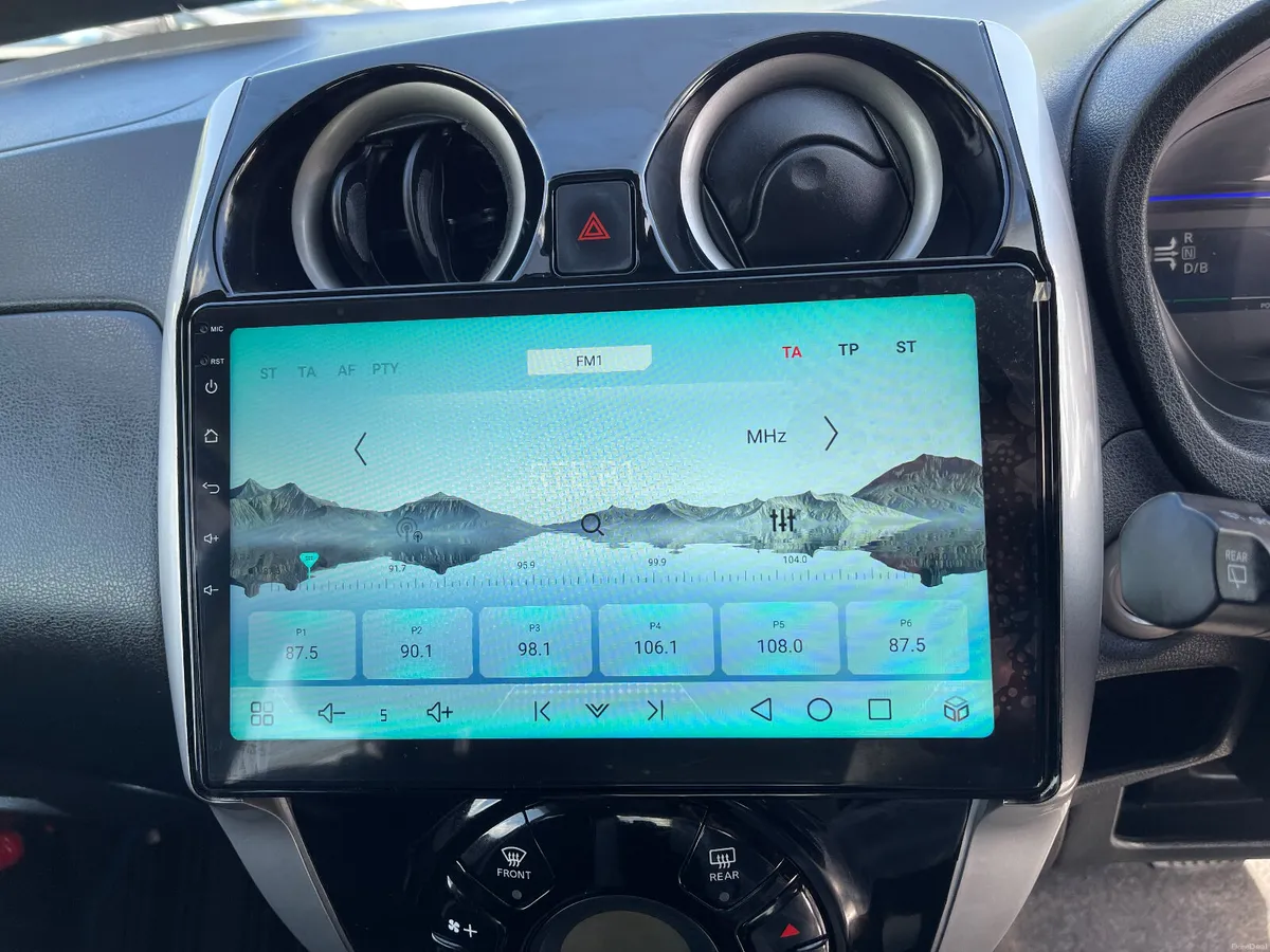Nissan Note 2016 E-power Low mileage - Image 4