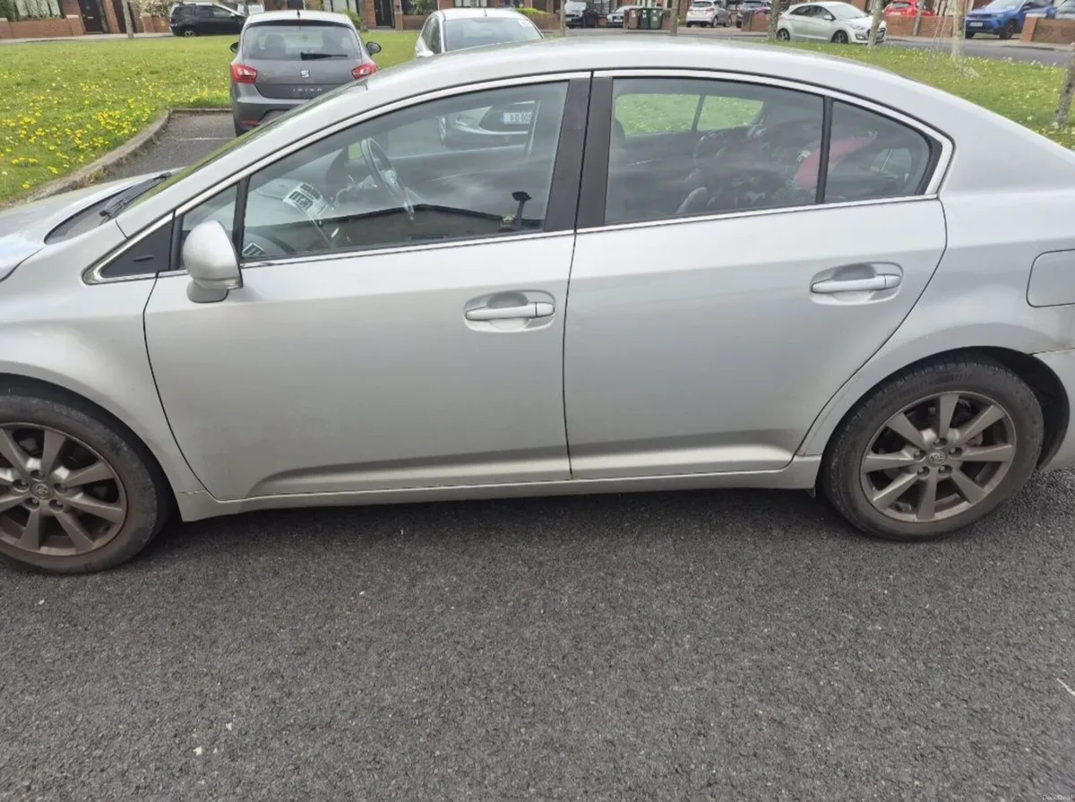 Toyota Avensis 2013 Category D - Image 2
