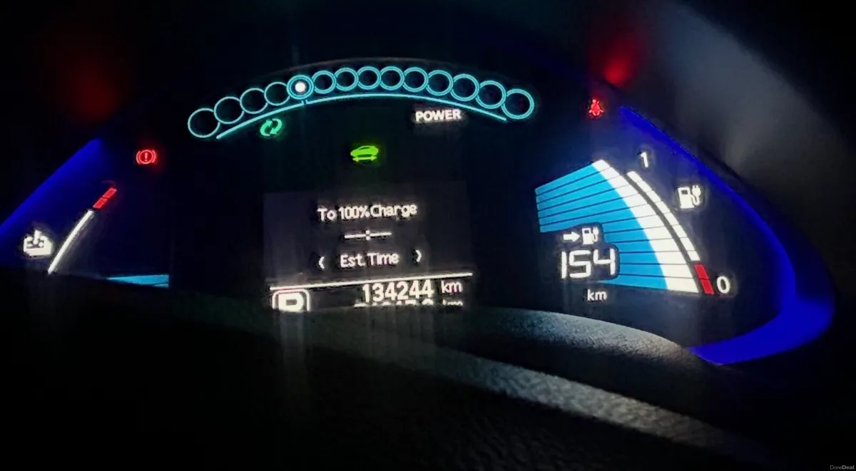 Deposit taken - 2017 TEKNA 30kw Nissan Leaf - Image 3