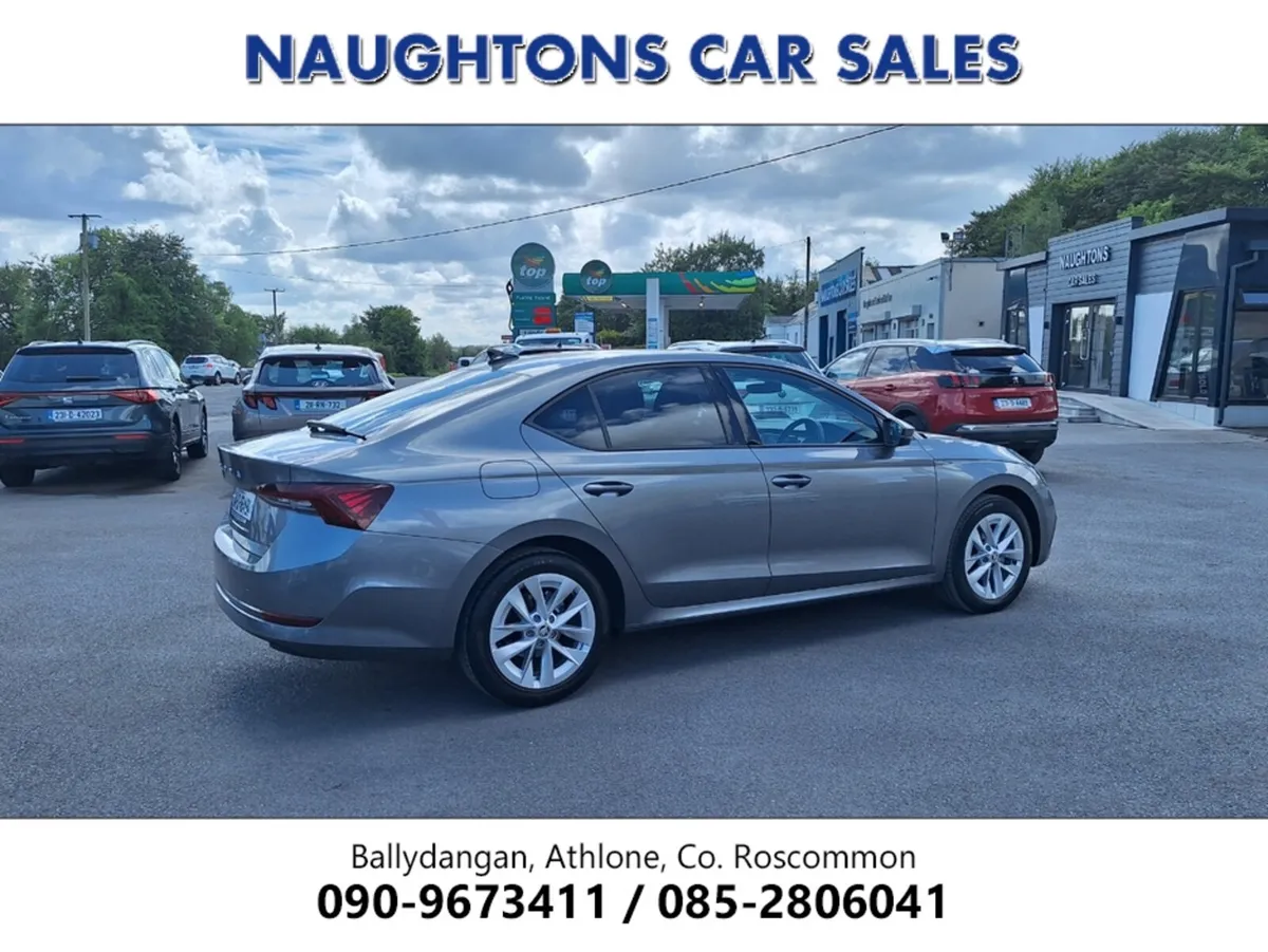 Skoda Octavia 2.0Tdi *High Spec/Camera/App Connect - Image 3
