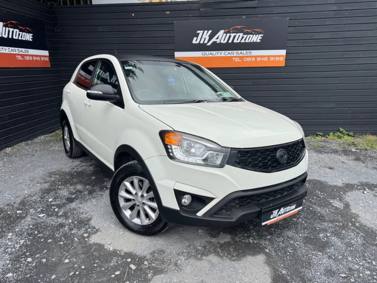 SsangYong Korando 4X2 ES CROSSOVER 5DR - Image 1