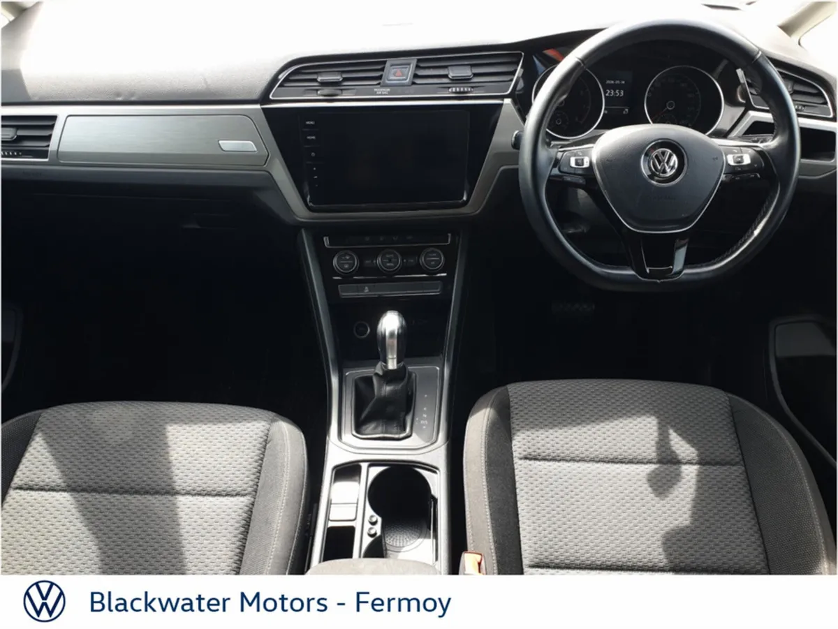 Volkswagen Touran 1.4TSI 150BHP COMFORTLINE AUTOMA - Image 3