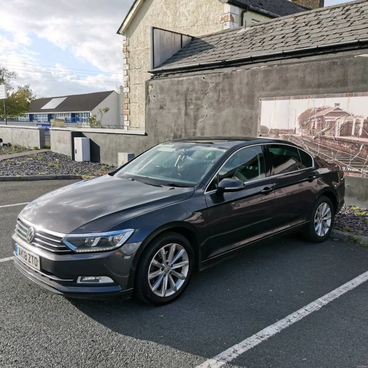 2018 Volkswagon Passat - Image 1