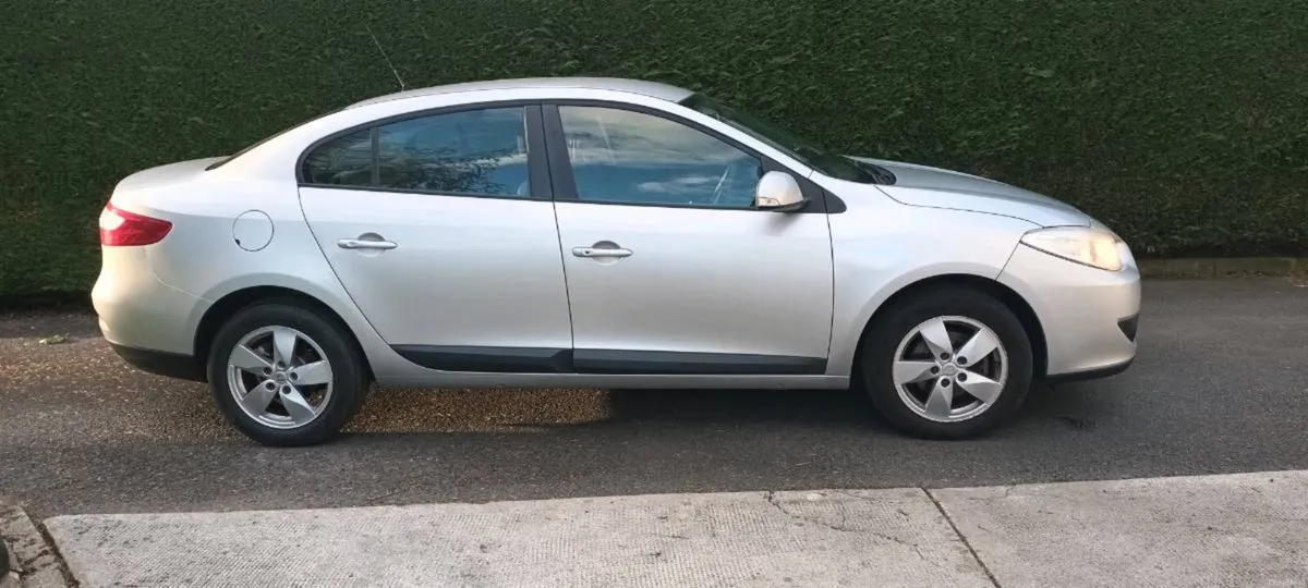 2012 Renault Fluence 1.5 Diesel. NCT JAN 27. 255km - Image 3