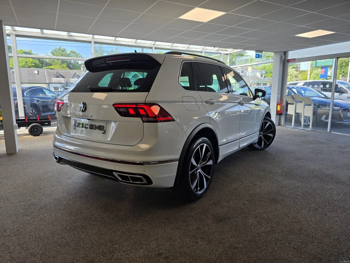 Volkswagen Tiguan R-Line 2.0 tdi 150hp 2023 - Image 4