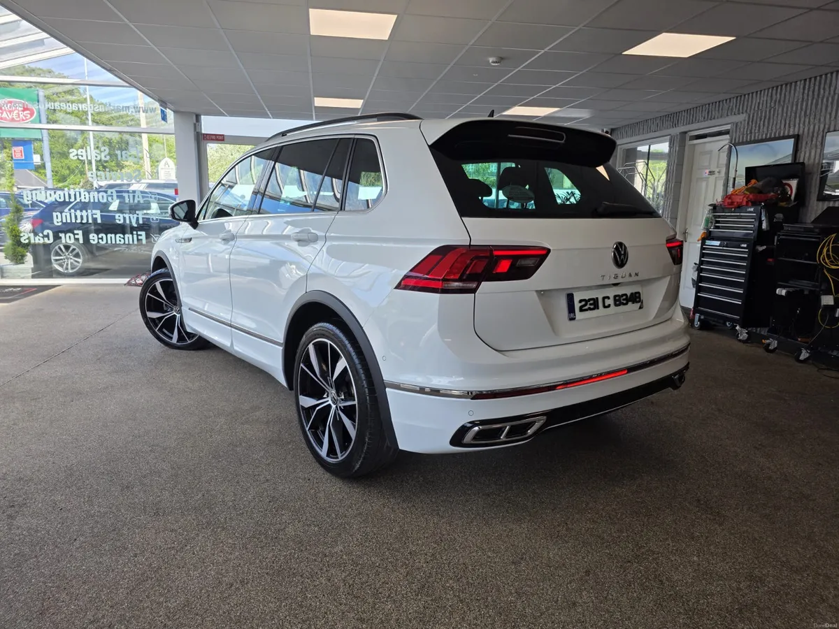 Volkswagen Tiguan R-Line 2.0 tdi 150hp 2023 - Image 3