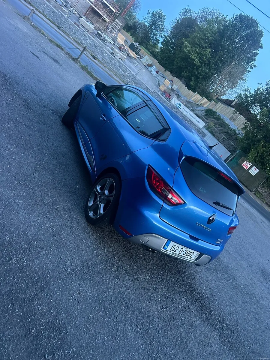 Renault Clio automatic - Image 3