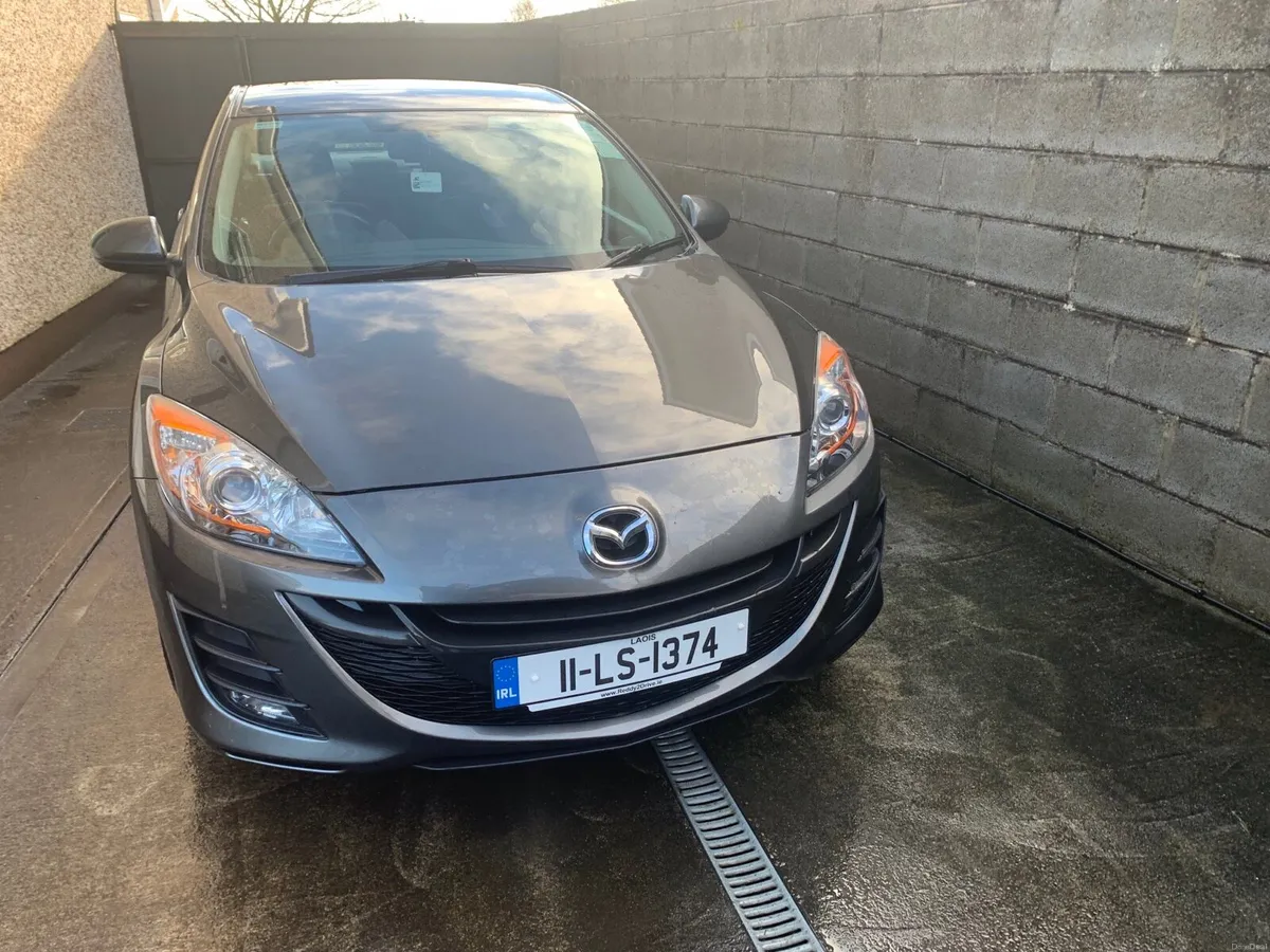 Mazda 3 - Image 2
