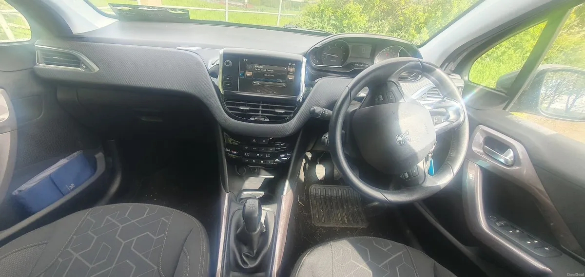 Peugeot 2008 2015 - Image 4