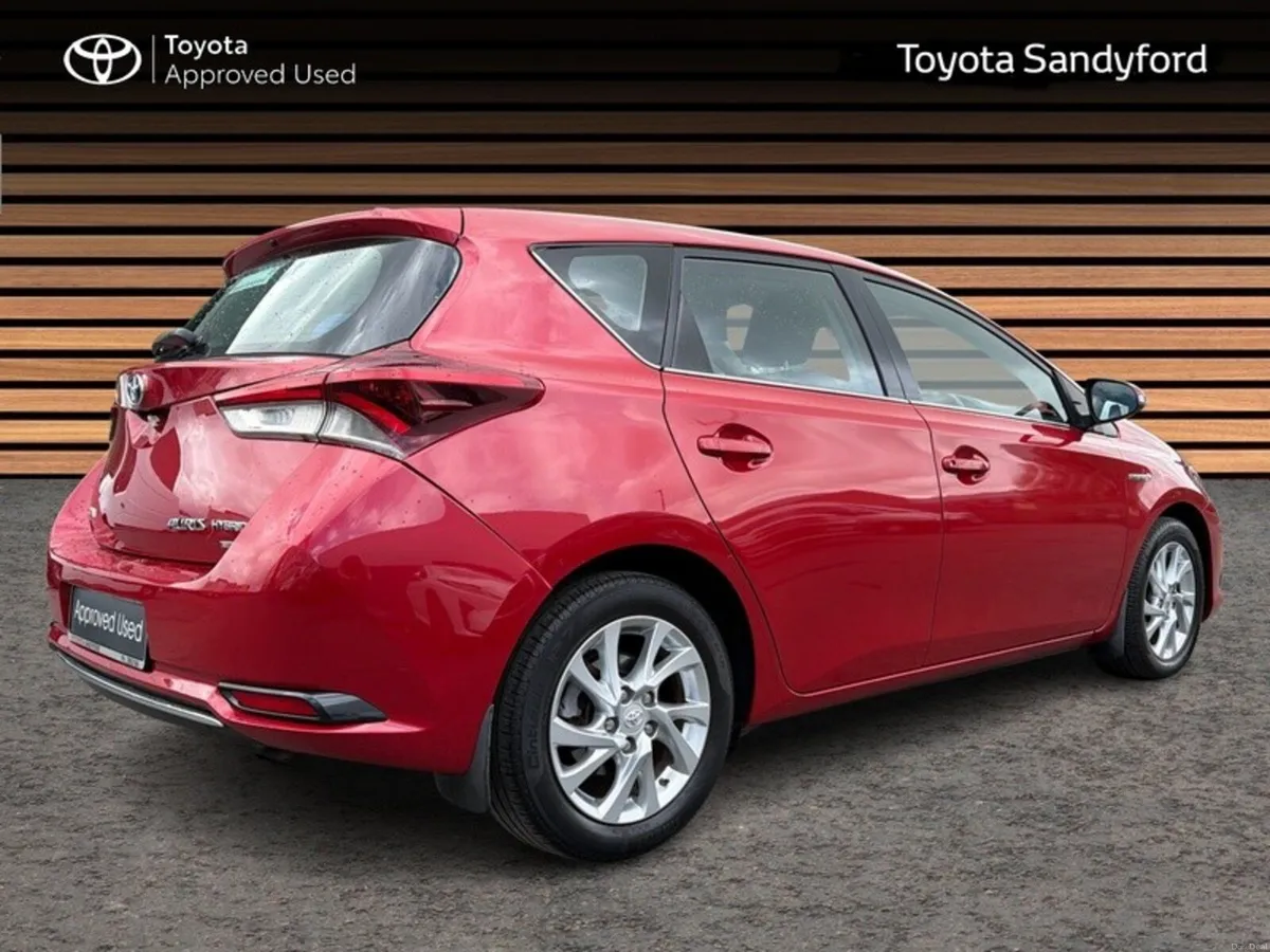 Toyota Auris HYBRID LUNA // AIR CON // HEATED SEAT - Image 2