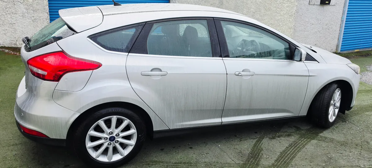 Ford Focus TITANIUM 1.0 PTR NCT TAX - Image 4