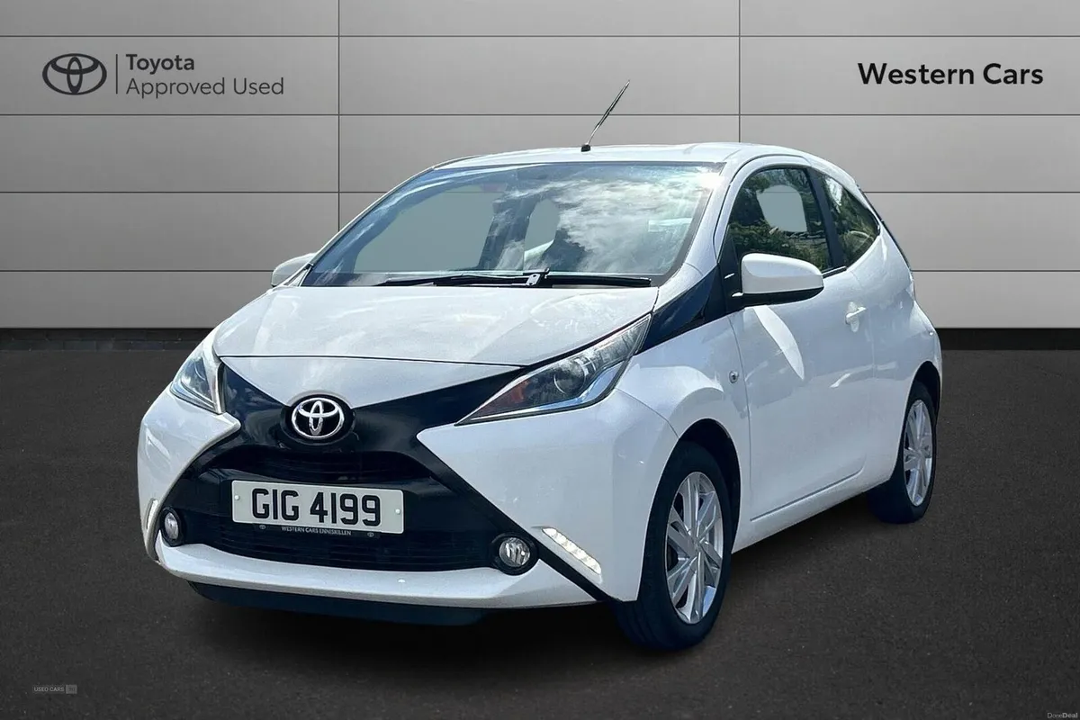 Toyota Aygo 1.0 VVT-i x-pression Euro 5 3dr Euro 5 - Image 3
