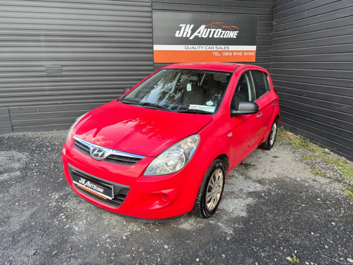 Hyundai i20 COMFORT 76BHP 5DR - Image 3