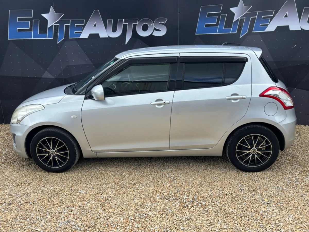 Suzuki Swift 1.3 Automatic - Image 2