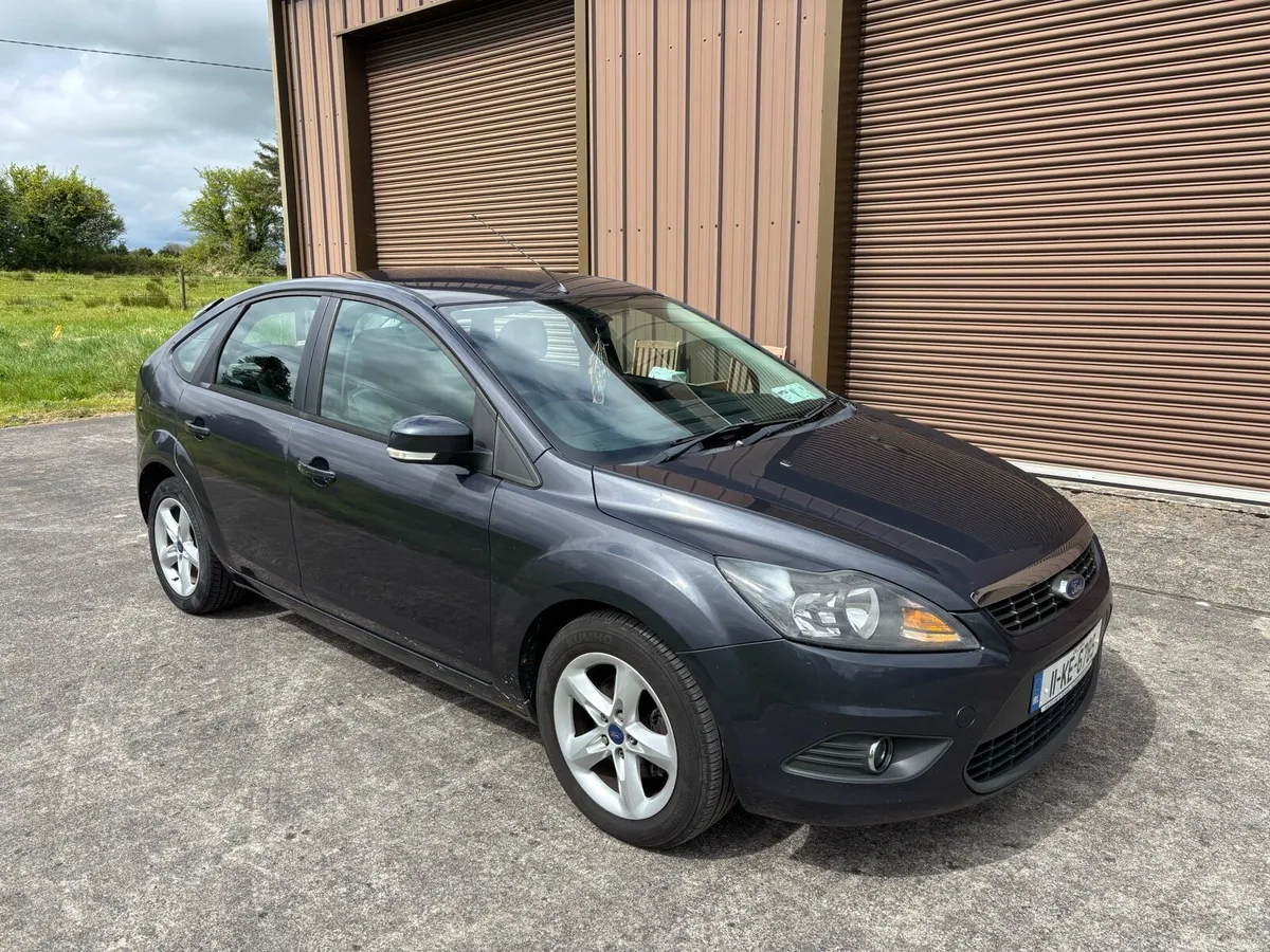 2011 Ford Focus Zetec 1.6 TDCi - Image 2