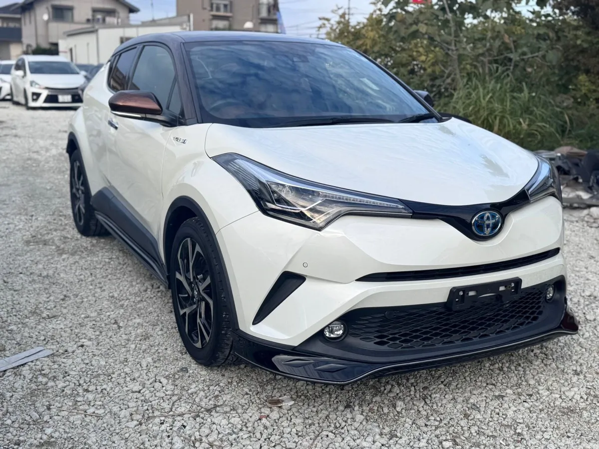 Car - Image 2