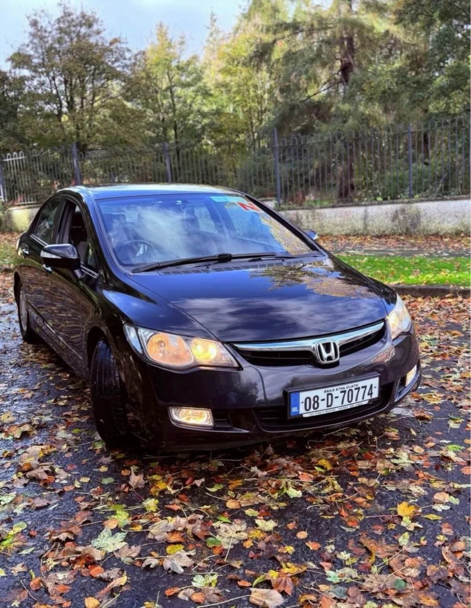 Honda Civic Hybrid 1.3 Automatic - Image 2