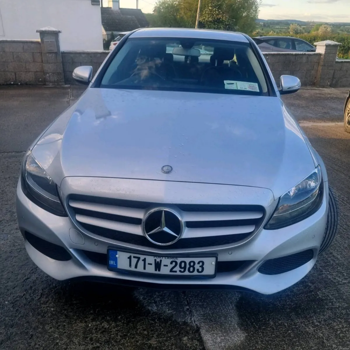 Car - Image 1