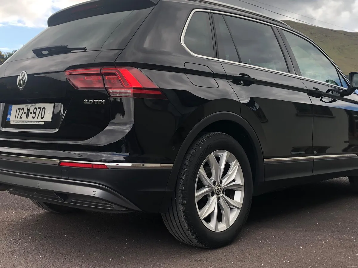 Volkswagen Tiguan 2017 - Image 2