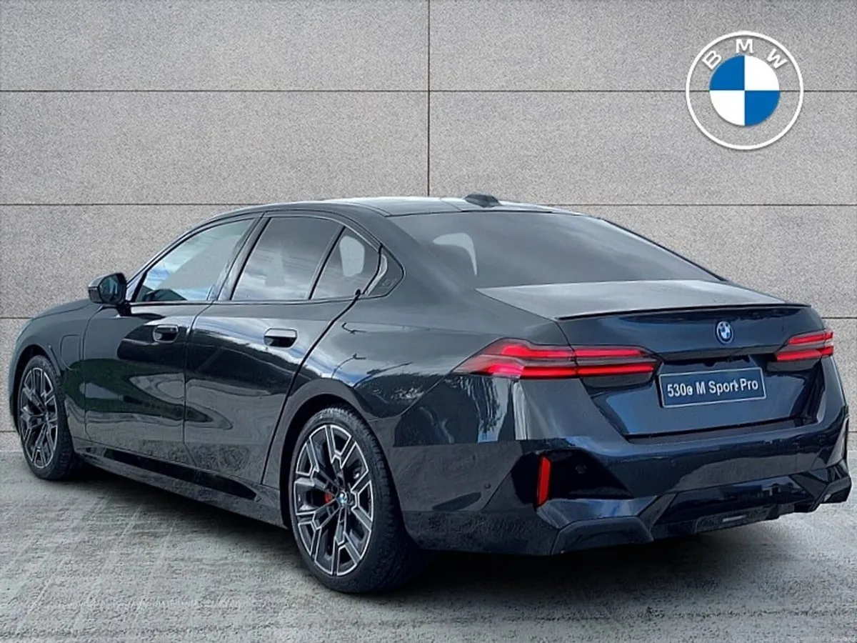 BMW 5-Series 530e M Sport Pro - Image 2