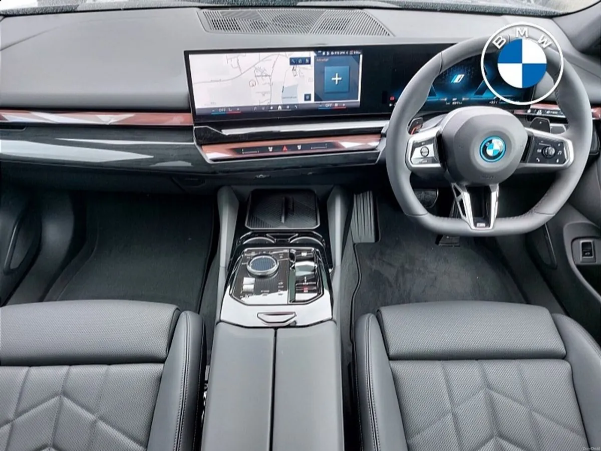 BMW 5-Series 530e M Sport Pro - Image 4