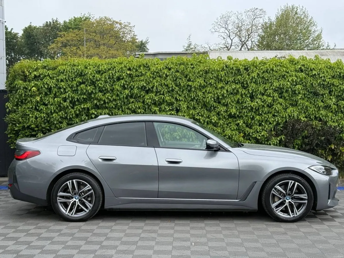 BMW i4 SPORT EDRIVE35 70KWH // VIRTUAL COCKPIT // - Image 2