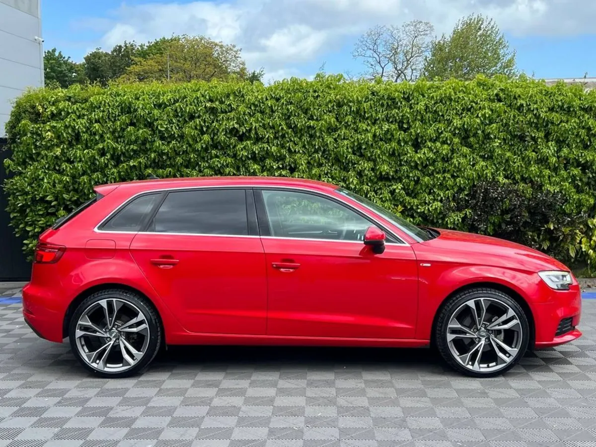 Audi A3 S-LINE PACK 1.4 TFSI // VERY LOW MILEAGE / - Image 2