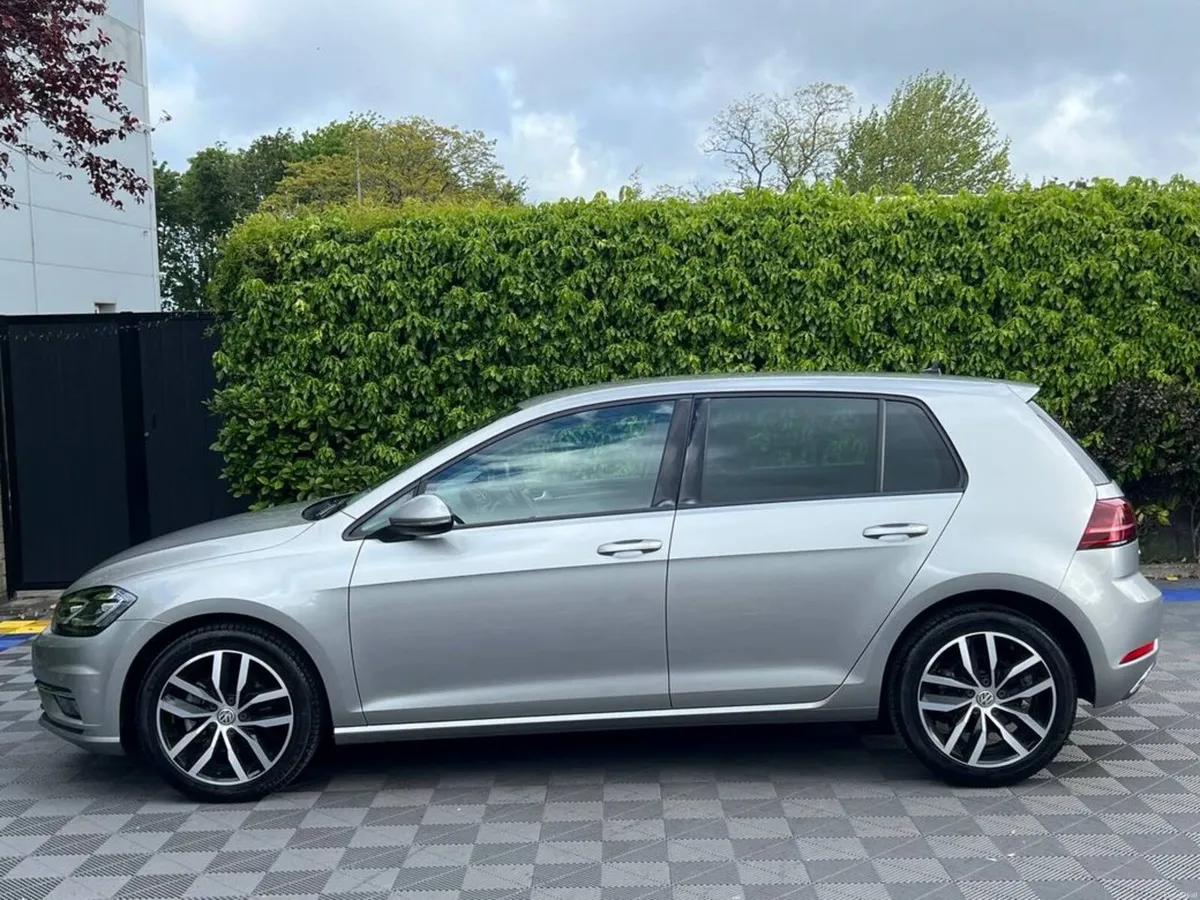 Volkswagen Golf HIGHLINE 1.4 TSI AUTO // DIAMOND C - Image 3