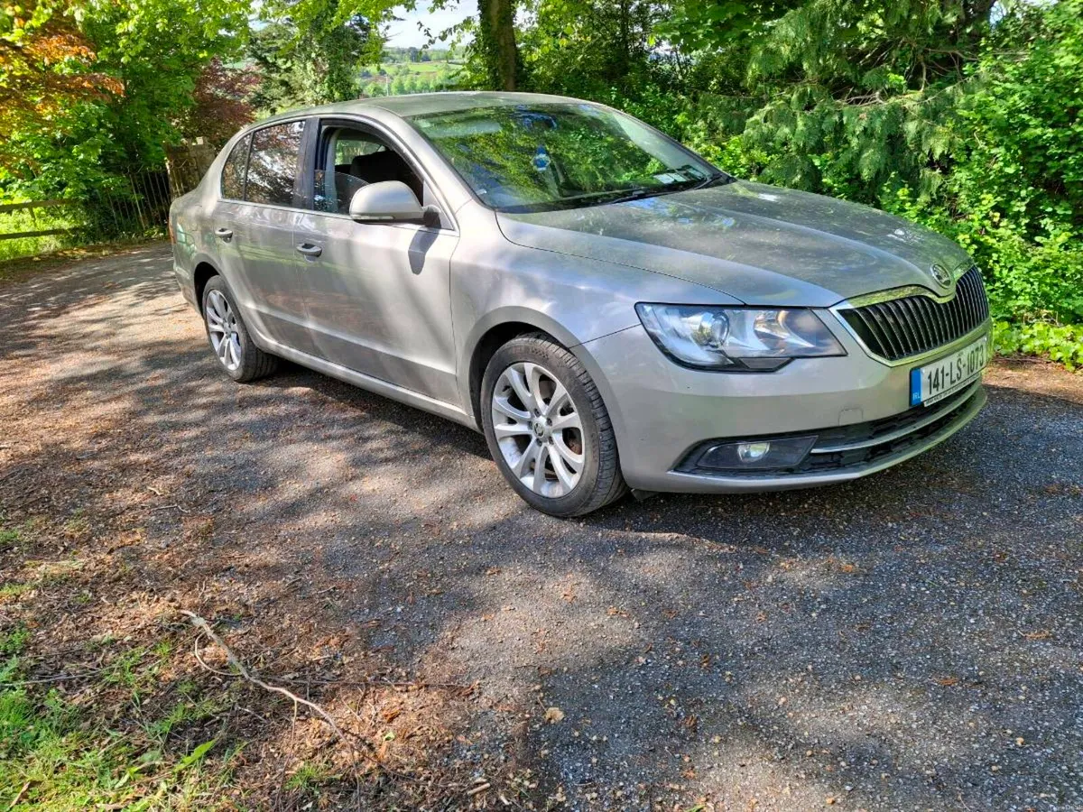 141 superb 2.0 tdi - Image 2