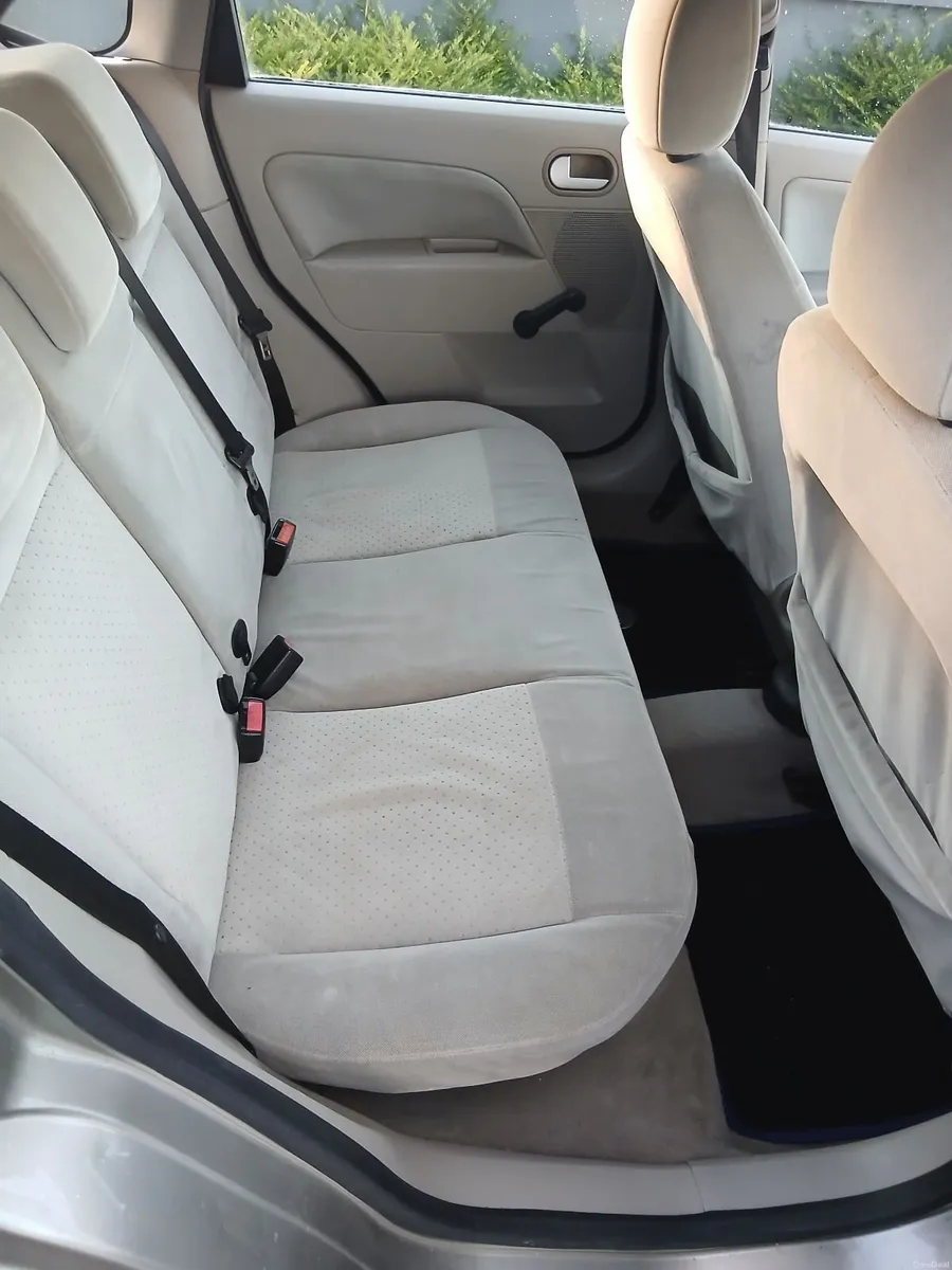 Ford Fiesta 2003 - Image 4
