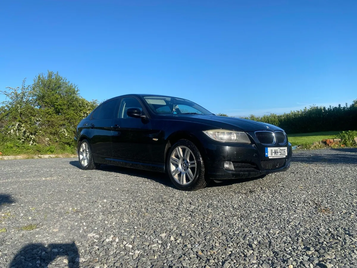 BMW 318D E90 - Image 2