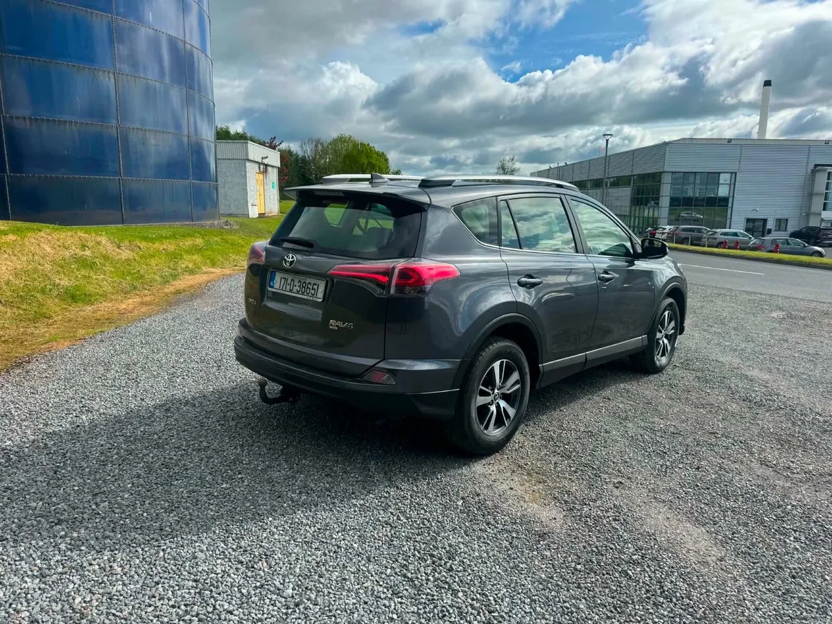 2017 Toyota RAV4 – 2.0 Diesel - Image 2
