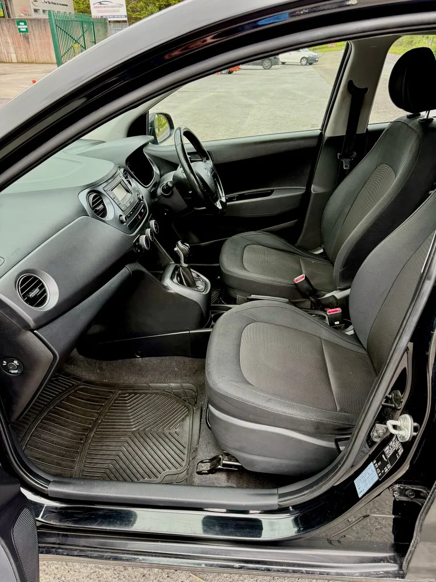 Hyundai i 10  2019, automatic gear box - Image 4