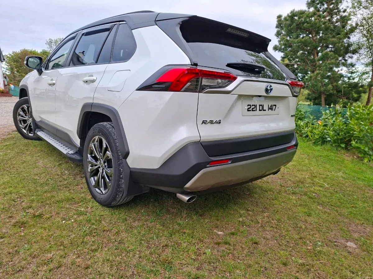 2022 Toyota Rav4 2.5 Hybrid Immaculate Condition - Image 5