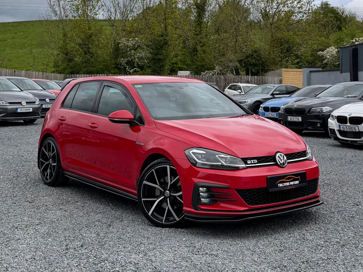 VOLKSWAGEN GOLF GTD 2018 - Image 3