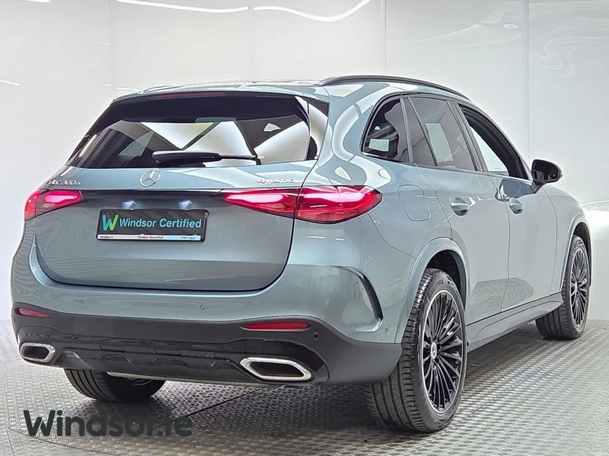 Mercedes-Benz GLC 300 Urban Edition PHEV EQ Boost - Image 3