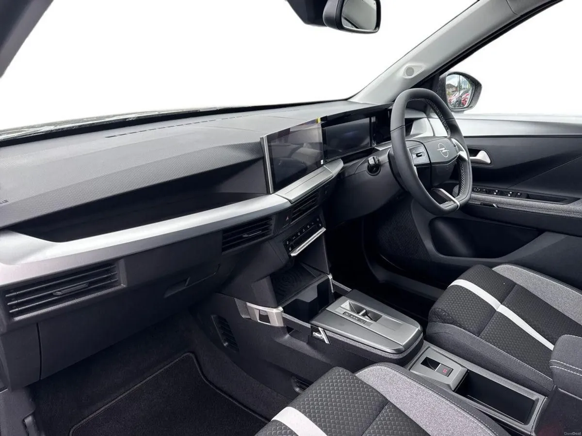 Opel Frontera Hybrid GS 1.2 136hp automatic 7 Seat - Image 4